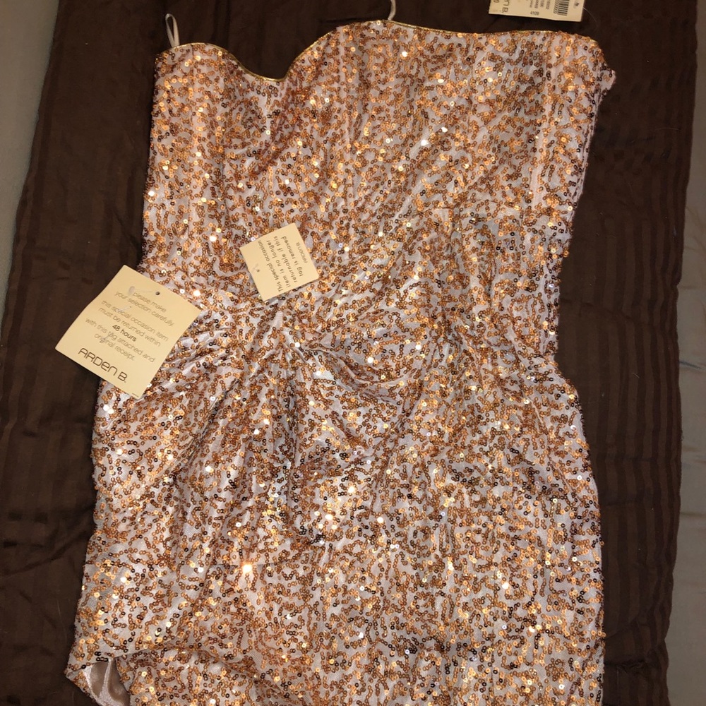 Fancy sequined tube top party dress